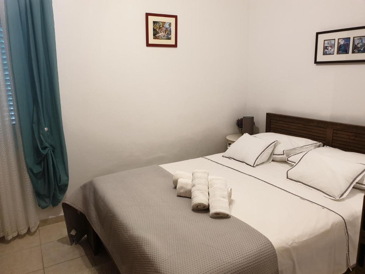 Lemon Tree Hotel Donji Seget Eksteriør billede